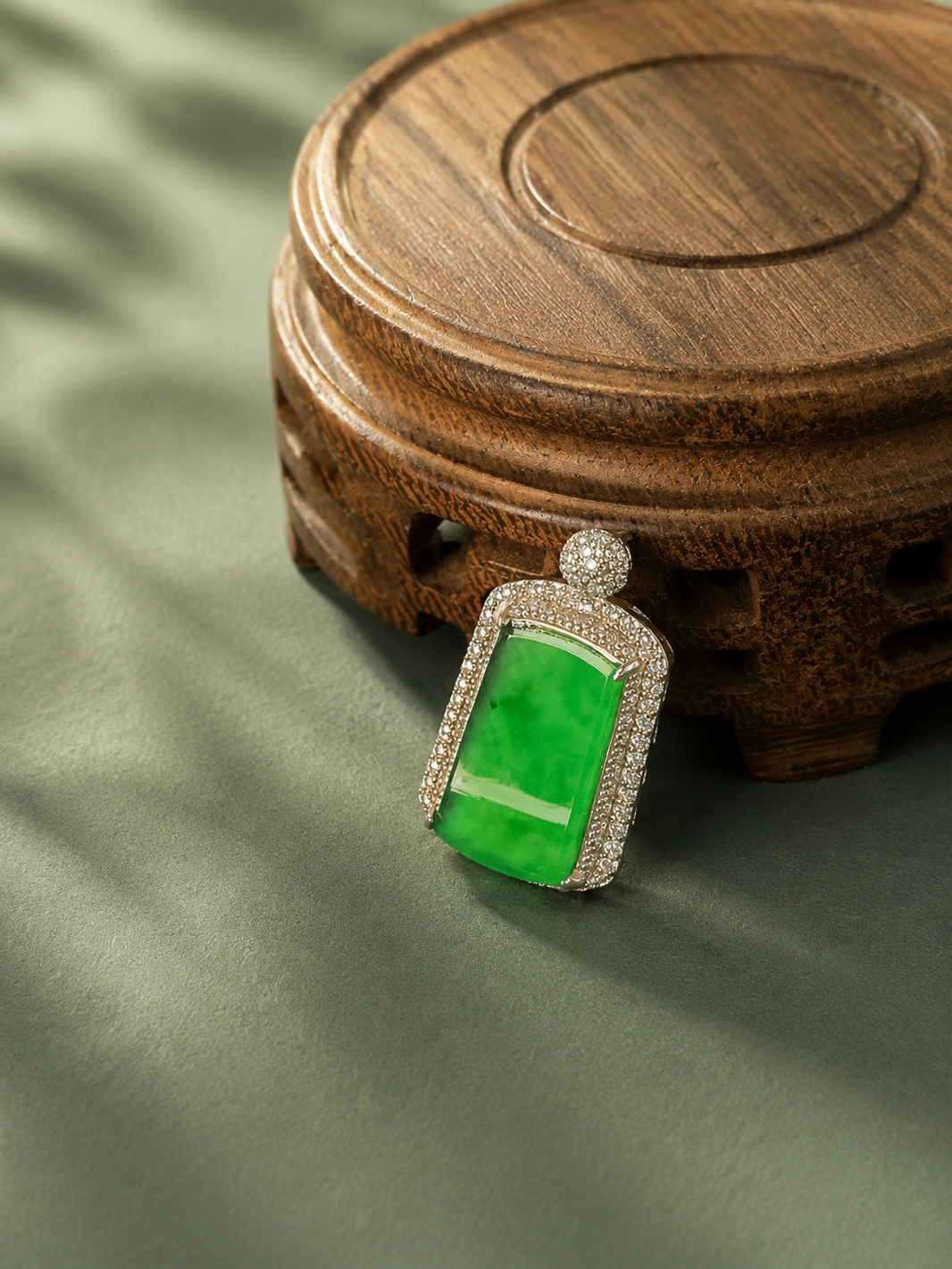 Jade Wushi Pendant